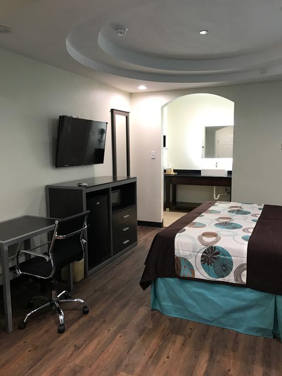 Americas Best Value Inn & Suites Spring / N. Houston Екстер'єр фото